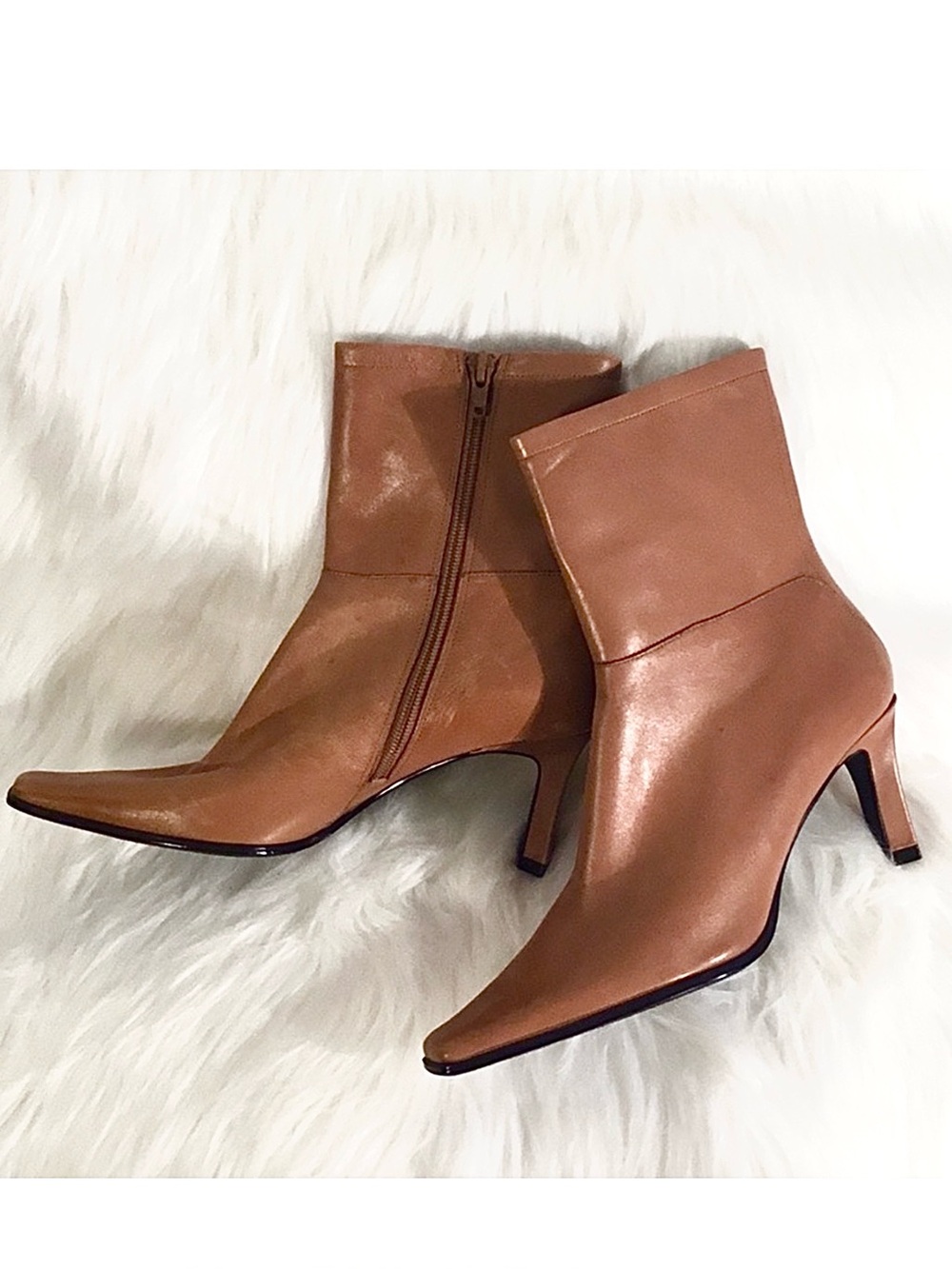 ENZO ANGIOLINI TAN LEATHER ANKLE BOOTS